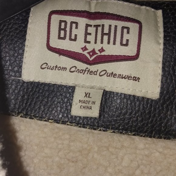 Leather jacket - Picture 5 of 15